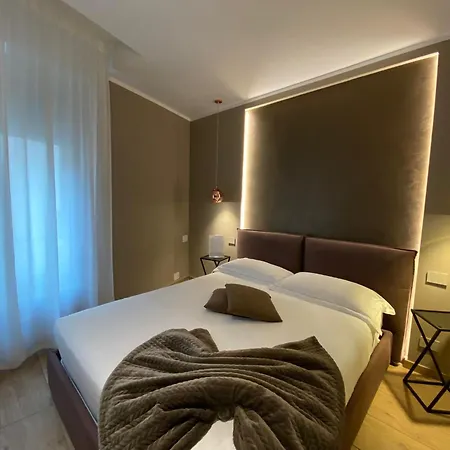 Affittacamere Teseo & Relax 4*