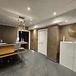 Teseo & Relax بيت ضيافة