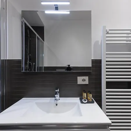 Teseo & Relax Guest house 4*